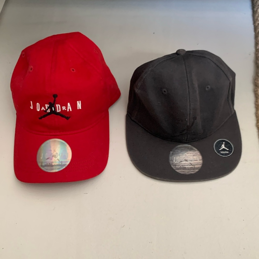 Bundle of 2 Jordan hats